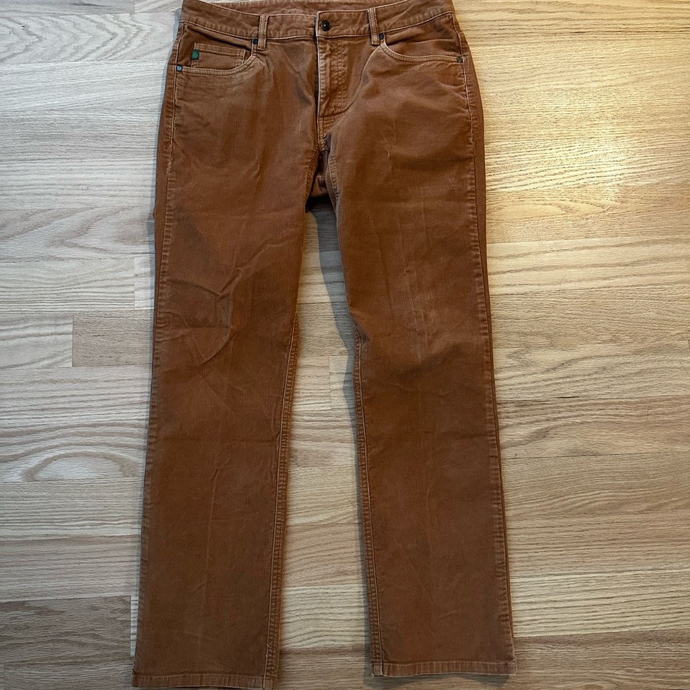 Stio Men's Corduroy Pants in Tan